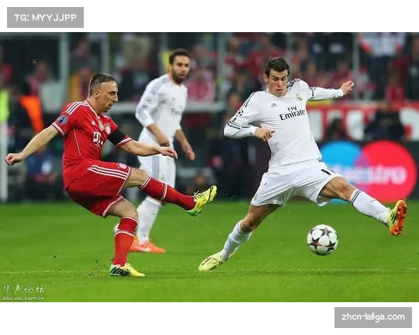 皇马中场双后腰保护不足 奥萨苏纳利用肋部空间有效 皇马中场双后腰保护不足 奥萨苏纳利用肋部空间有效